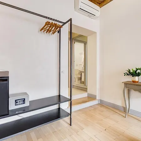 Guest house Frattina27 Rome