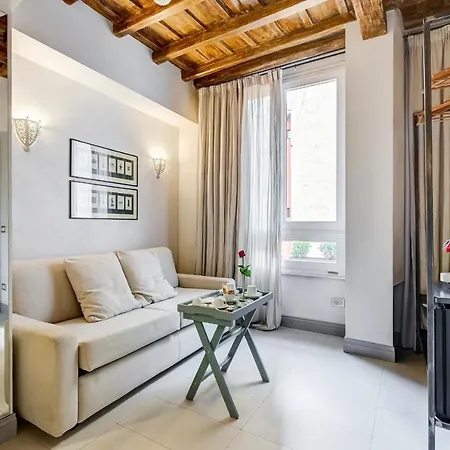 Frattina27 3* Rome