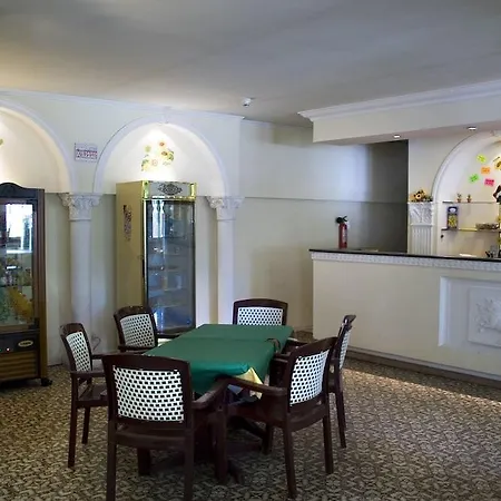 Salaria Hotel