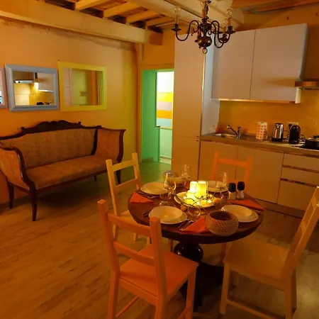 Old Town Luxury Loft *