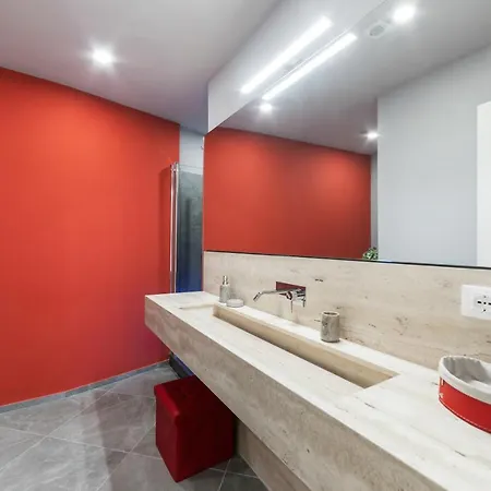 Bmga L Viapaola43 Palace * Рим