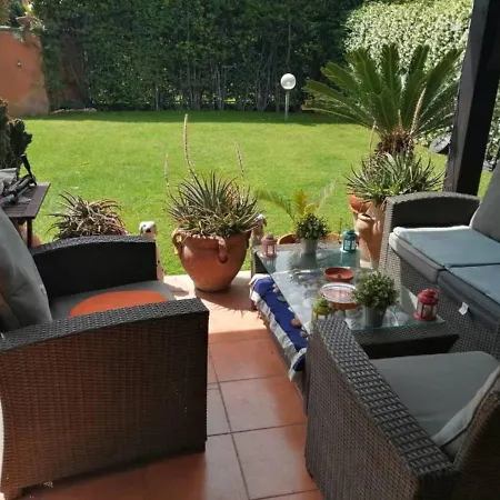 Luxury 3-bedrooms Near The Sea In Villa Rome