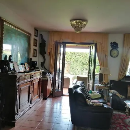 Villa Luxury 3-bedrooms Near The Sea In *