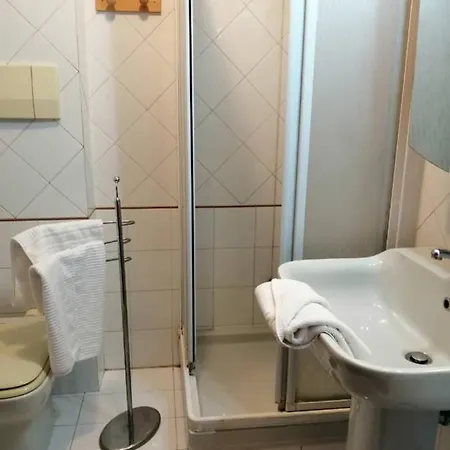 Luxury 3-bedrooms Near The Sea In Villa *