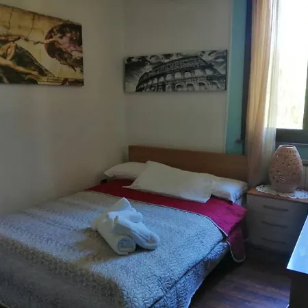Luxury 3-bedrooms Near The Sea In *
