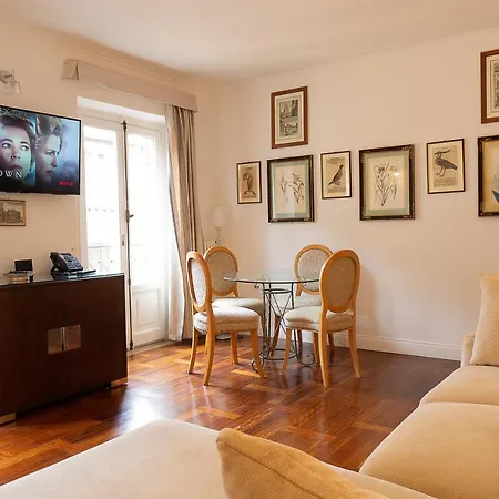 Babuino 79 Apartmanhotel