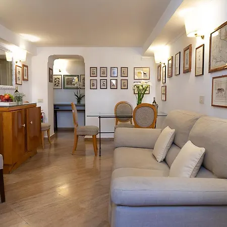 Babuino 79 Apartmanhotel