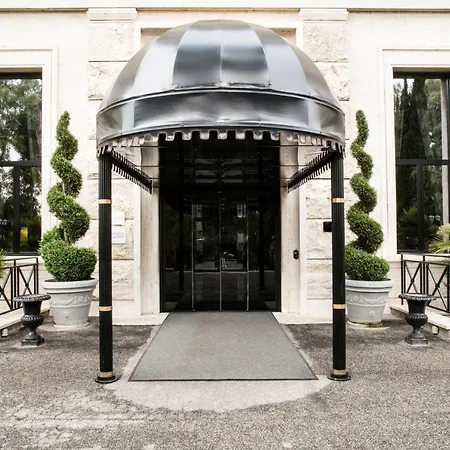 Hotel Th - Carpegna Palace 4*