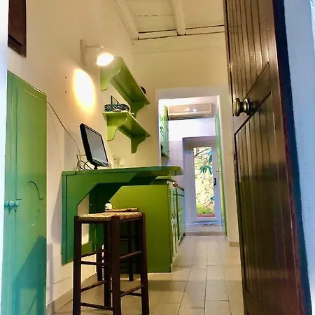 Apartment Giardino Segreto A Trastevere! - La Dolce Vita