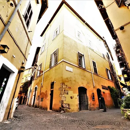 Campo De Fiori Relais Apartahotel *