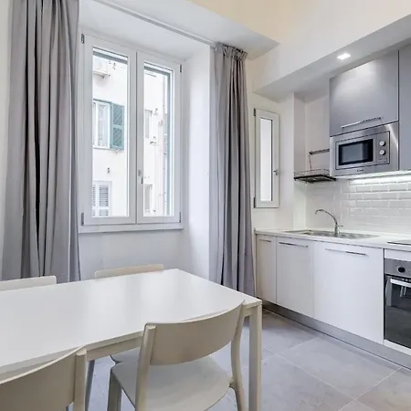 Apartment Vatican Santa Maura 49 *