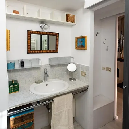 Apartment Banchi Nove, Penthouse Full Of Light And Silence Rome