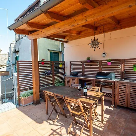 Banchi Nove, Penthouse Full Of Light And Silence Apartment