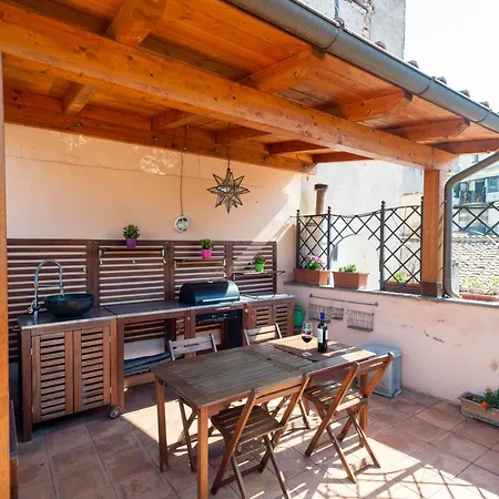 Apartment Banchi Nove, Penthouse Full Of Light And Silence Rome