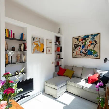 Apartment Banchi Nove, Penthouse Full Of Light And Silence *