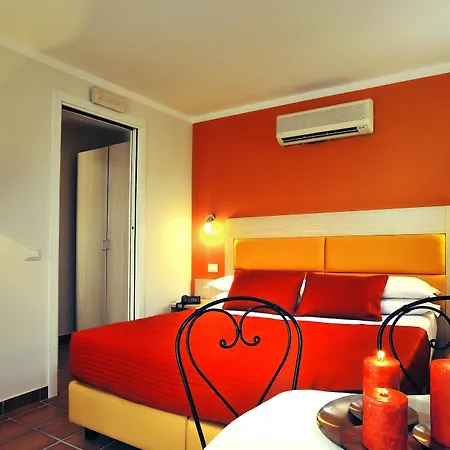 Scott House Hotel 3*