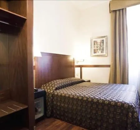 Ξενοδοχείο Select Garden 3*