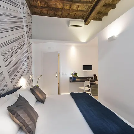 Affittacamere First Floor 2*