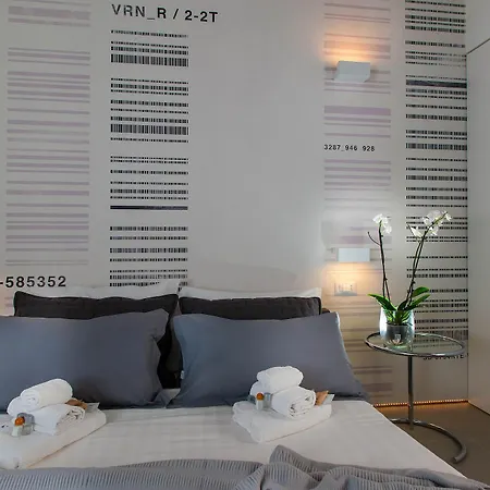 First Floor 2* Roma