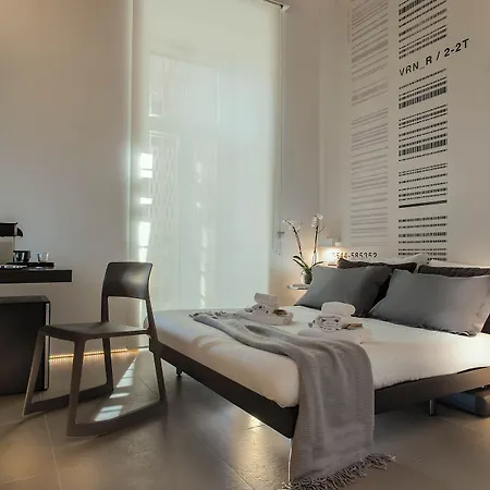 First Floor 2* Roma