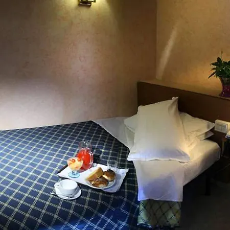 Salaria 3* Rome