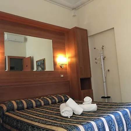 Bolognese Hotel 2*