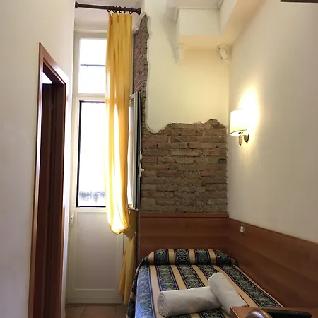 Bolognese Hotel