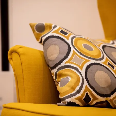 Lux House Guest * روما