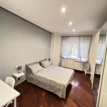 Js Appartament Luxury Apartment *