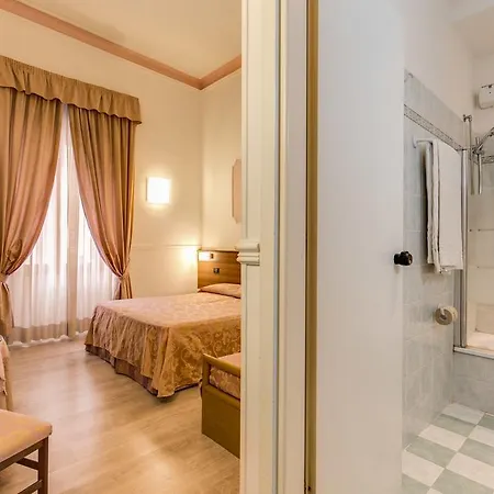 Hotel Martini 3*