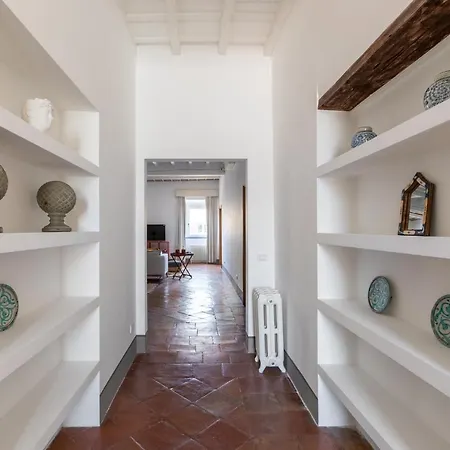 Iflat Campo Dei Fiori Stylish Apartment *