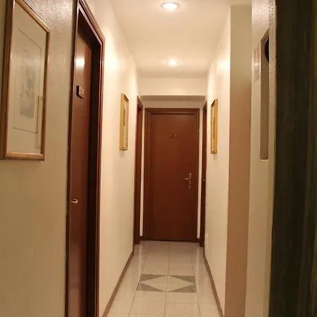 Fiori Hotel