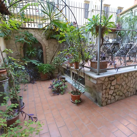 Alexis Hotel
