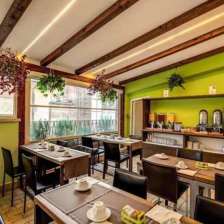 Trevi Collection - Gruppo Trevi Hotel 4*