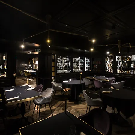 The H'all Tailor Hotel