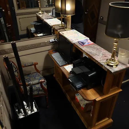 Les D'or Guest house Rome
