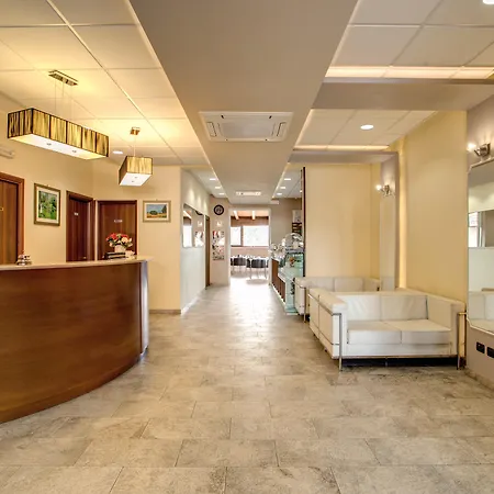 Tiburtina Metro 3* Рим