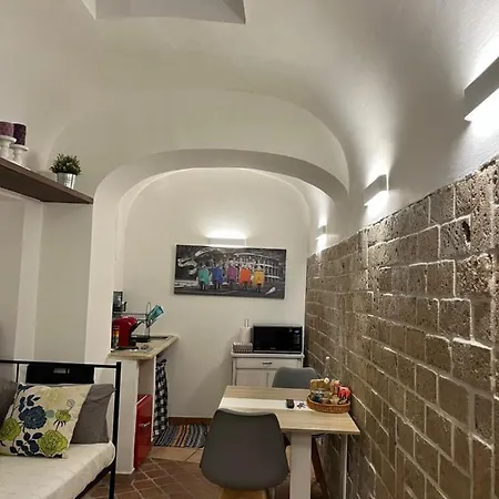 Cricket's House * Rome