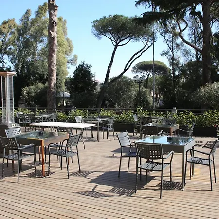 Hotel Th - Carpegna Palace 4*