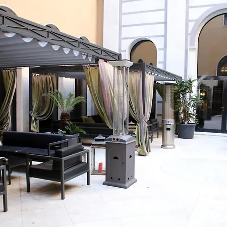 Hotel Th - Carpegna Palace