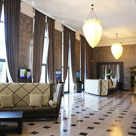 Th - Carpegna Palace 4* Řím