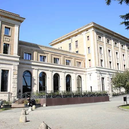 Th - Carpegna Palace 4* Řím