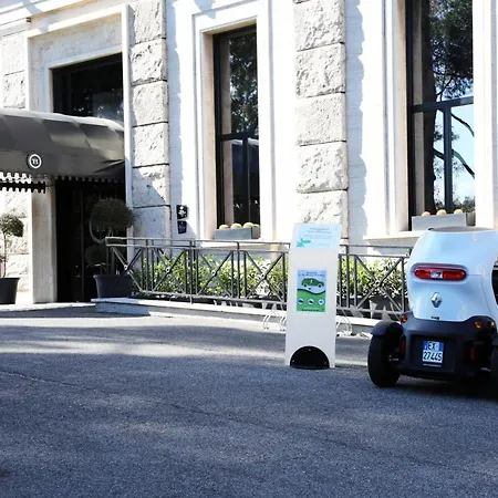 Th - Carpegna Palace Hotel