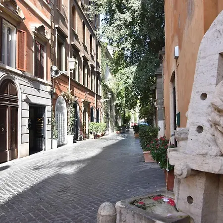 Babuino 79 Apartmanhotel