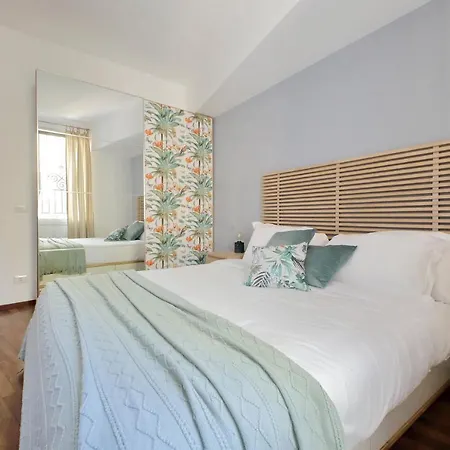 Apartment Ych-sweet Near Colosseo Rom