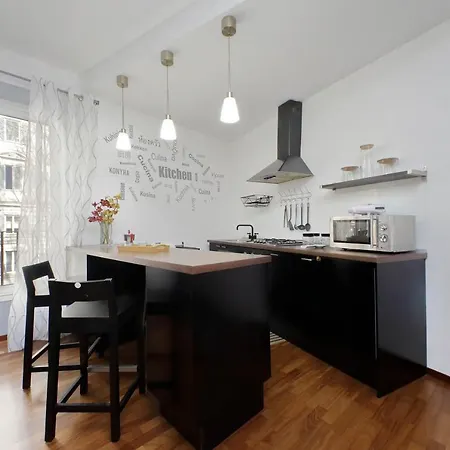 Ych-sweet Near Colosseo Apartment Rom