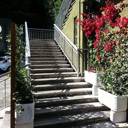 Dei Giuochi Delfici Guest house