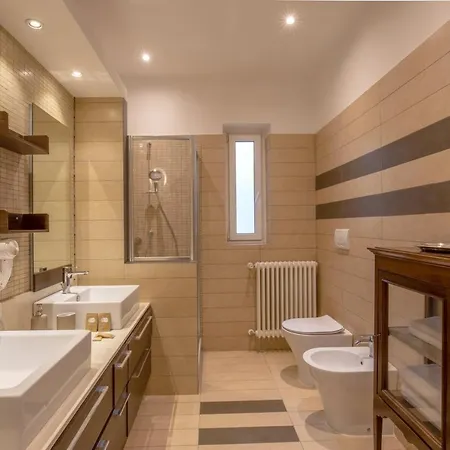 94 Luxury * Rome