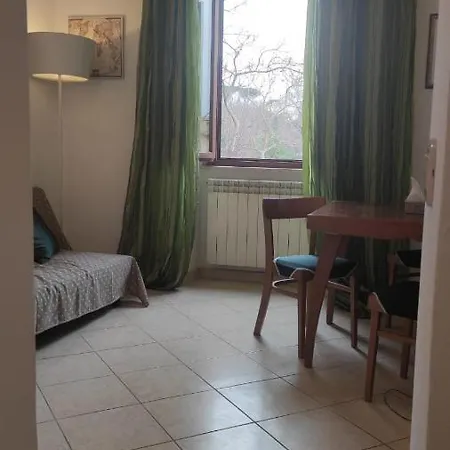 Apartment Casette Dei Quintili Rome