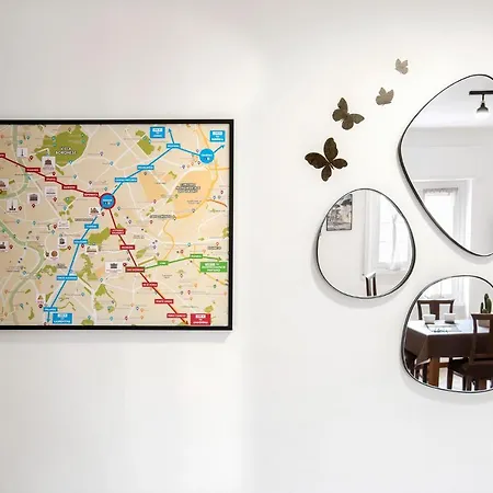 Дом отдыха Stylish & Cozy - 5 Star Location- Balcony - View *